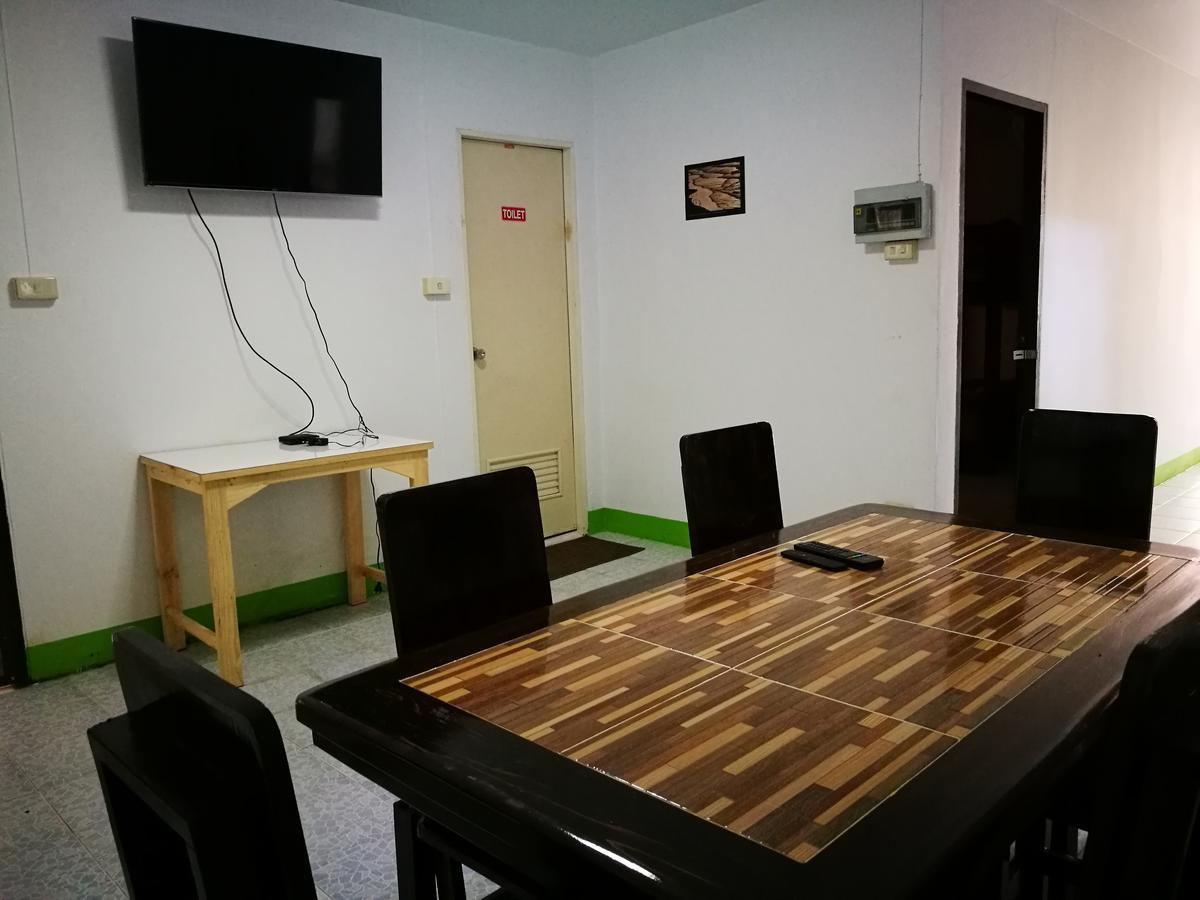 Stay With Jame Hostel Чіангмай Екстер'єр фото